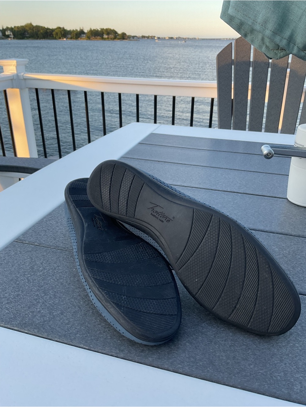 Trotters Perforated Slate Blue Slip-On Flats, New w/o Tags - Picture 4 of 4